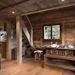 With Fireplace And Sauna 샬레 마이링겐