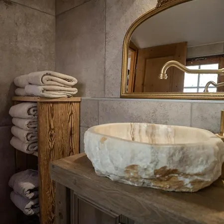 With Fireplace And Sauna * ميرنغن