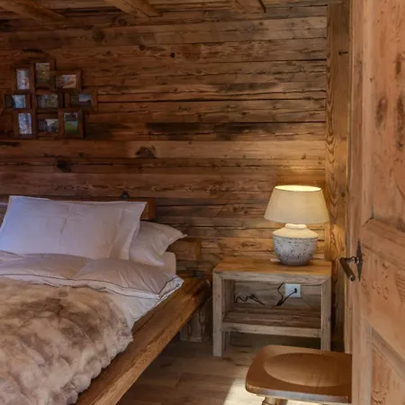 Chalet With Fireplace And Sauna